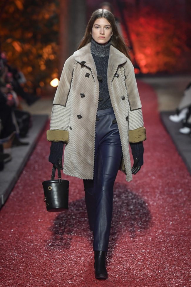 Hermes RTW Fall 2018 - Paris Fashion Week