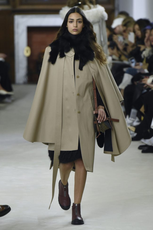 Loewe RTW Fall 2018 - Paris Fashion Week