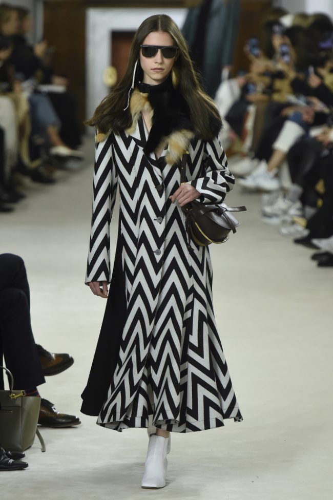 Loewe RTW Fall 2018 - Paris Fashion Week