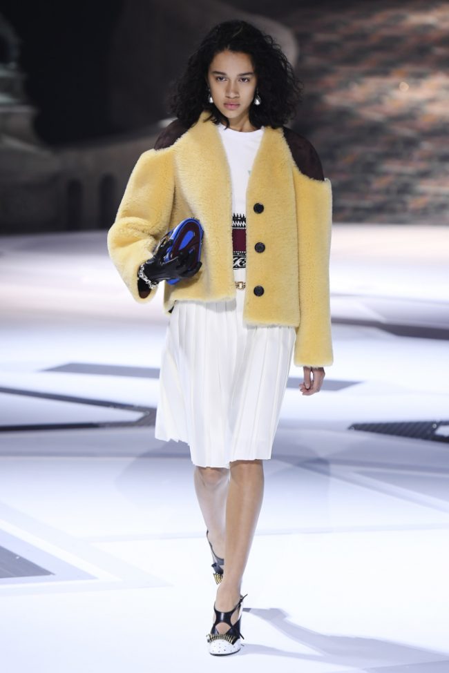 Louis Vuitton RTW Fall 2018 - Paris Fashion Week