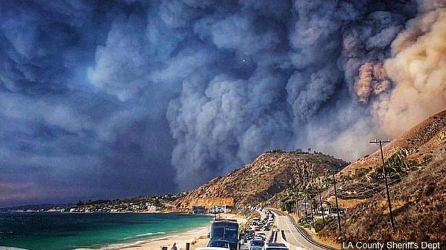 Memories to cherish The Woolsey Canyon Fire seen from Malibu, CA