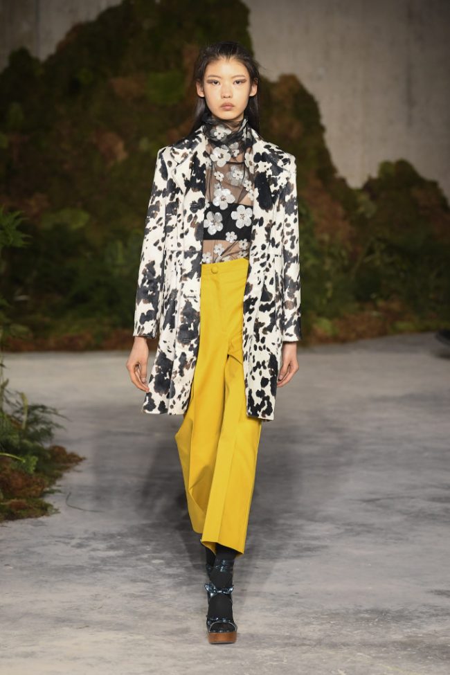 Alexa Chung RTW Fall 2019 London Fashion Week