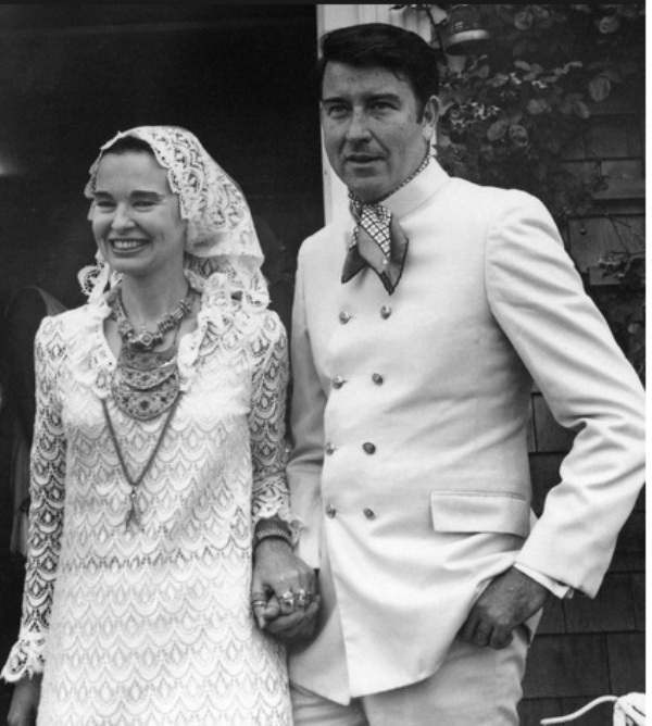 Gloria Vanderbilt with her husband Wyatt Cooper