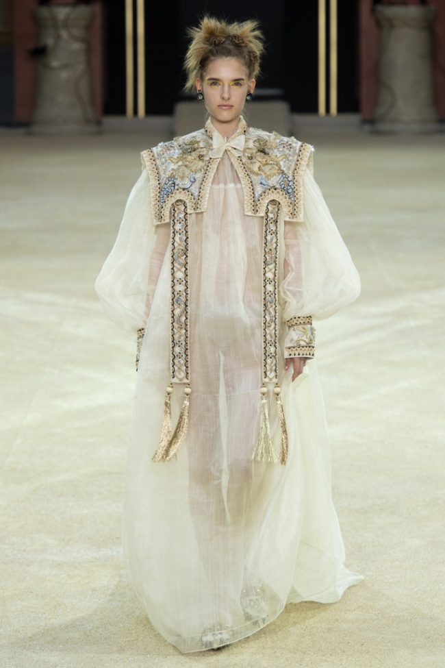 Guo Pei Fall 2019 Paris Couture  