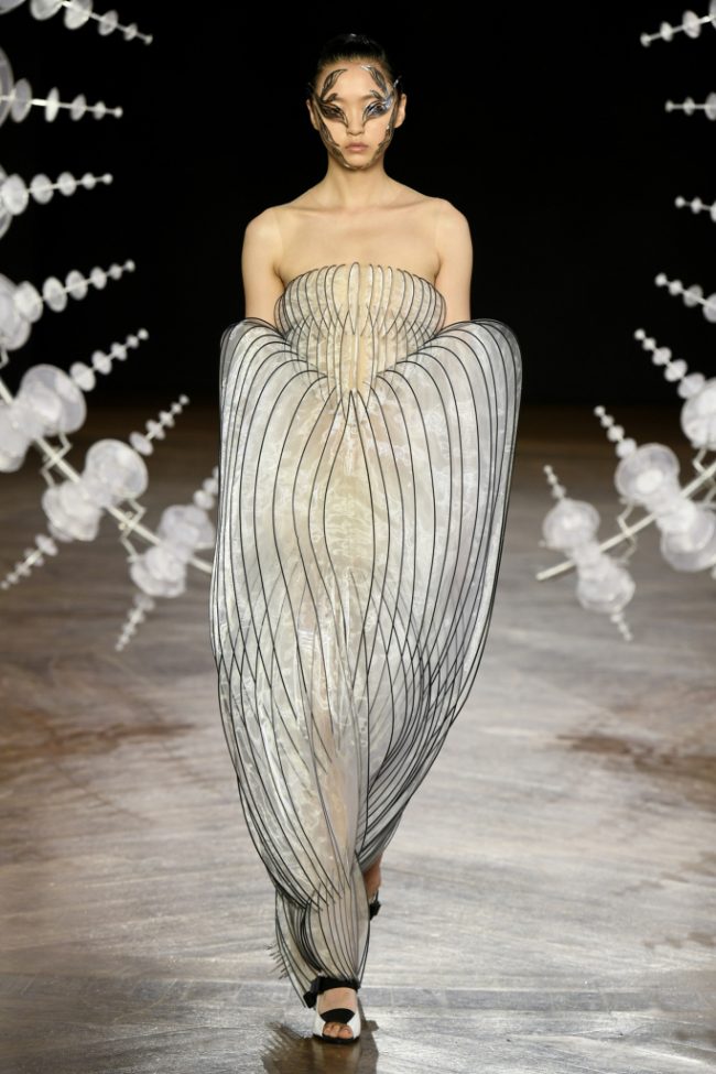 Iris van Herpen Fall 2019 Paris Couture
