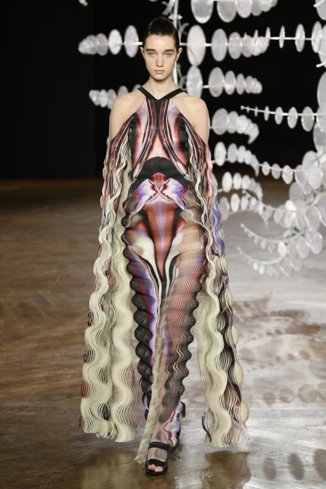 Iris van Herpen Fall 2019 Paris Couture