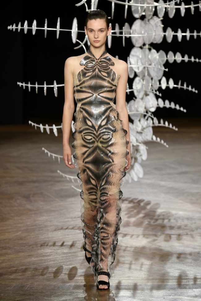 Iris van Herpen Fall 2019 Paris Couture  