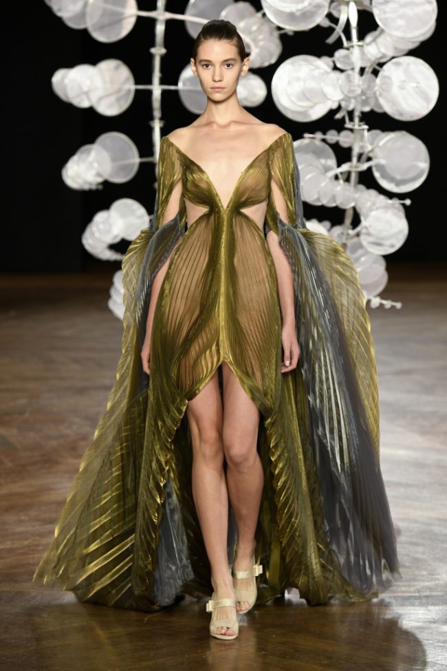 Iris van Herpen Fall 2019 Paris Couture  